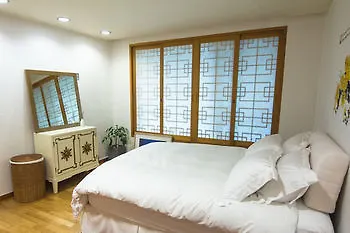 Hanso Presidential Suite Hanok Hotel Seoul Aparthotel